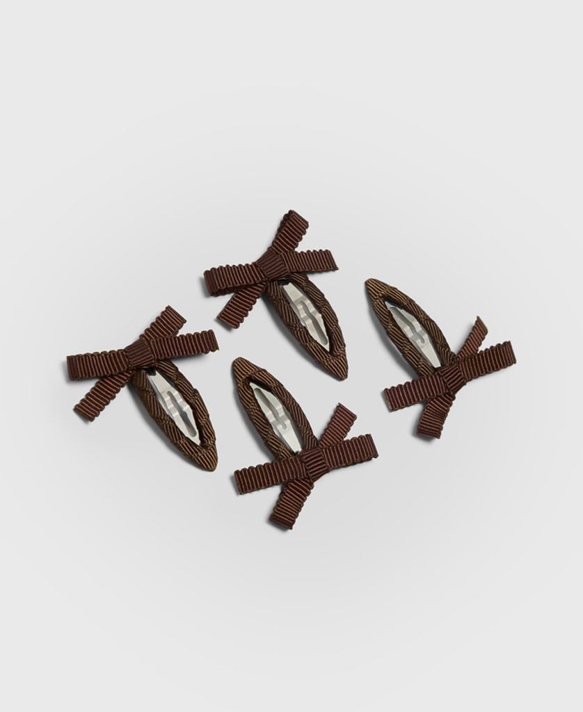 brown bows