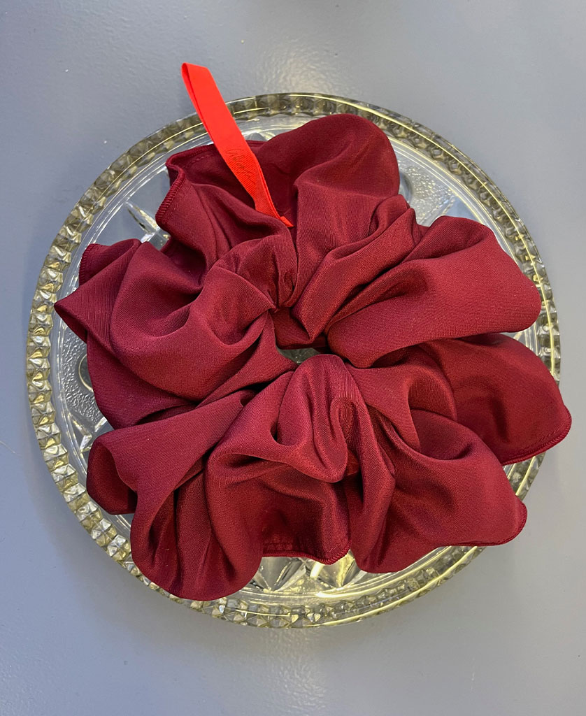 XL SILK SCRUNCHIE - CRIMSON