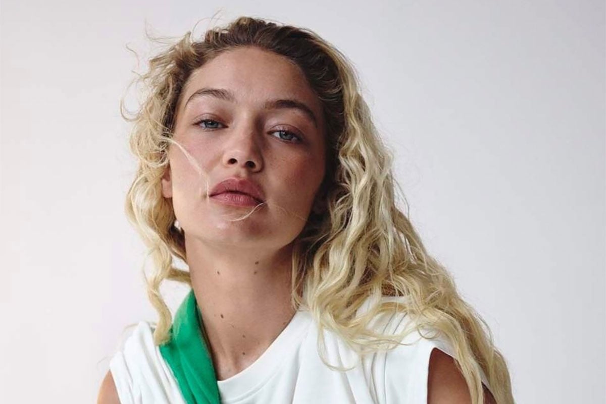 THE ANTI-PERFECT BLOW-DRY