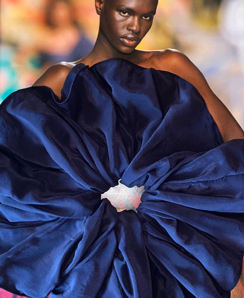 X LARGE SILK SCRUNCHIE - NAVY