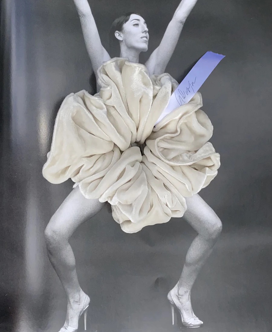 DIAMOND VELVET SCRUNCHIE