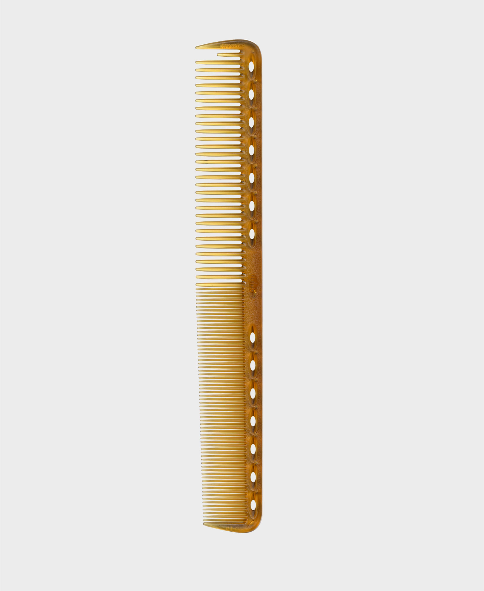 FINE TOOTH CUTTING COMB CAMEL