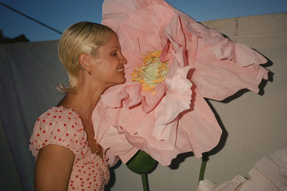 Cool Ways to Style Your Pixie