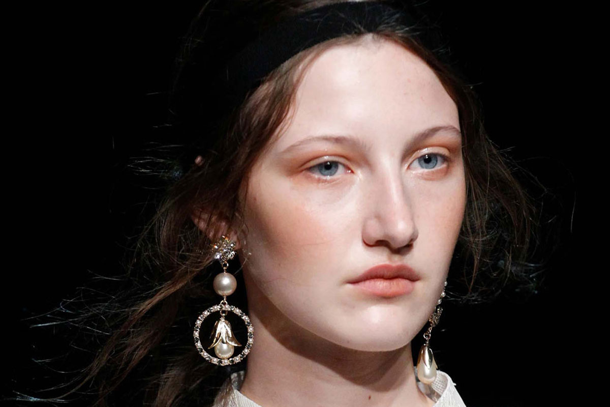 Romantique Coiffures