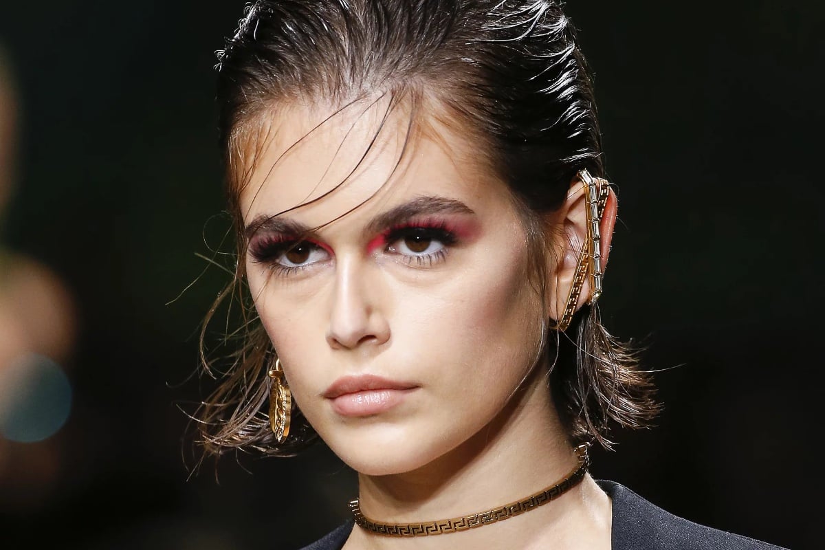 Get a Wet Hair Look at Home