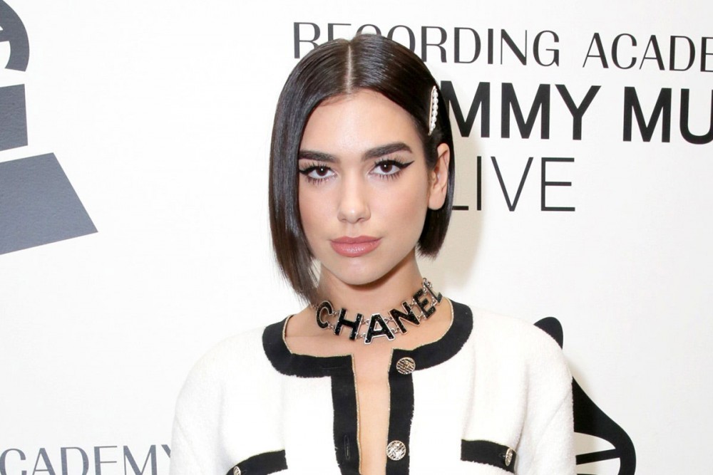 Grown Out Bangs? Put A Clip In It!