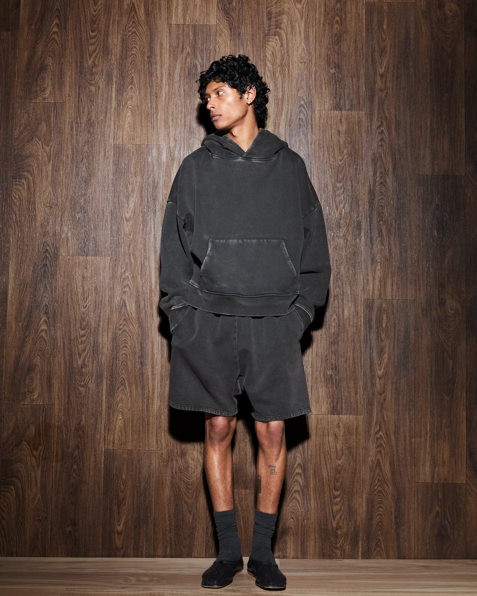 トップス entire studios HEAVY HOOD WASHED BK Entire Studios - Heavy Hood Hoodie | HBX - Globally Curated
