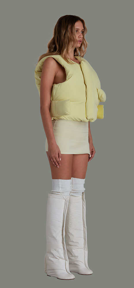 pillow vest blonde – entire studios