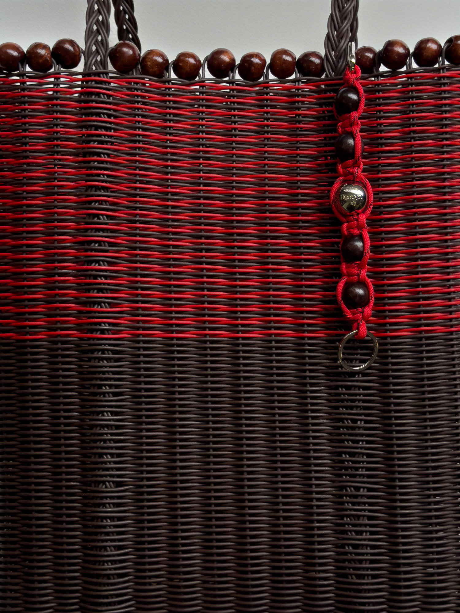 BEADED KEYCHAIN | RED/BROWN