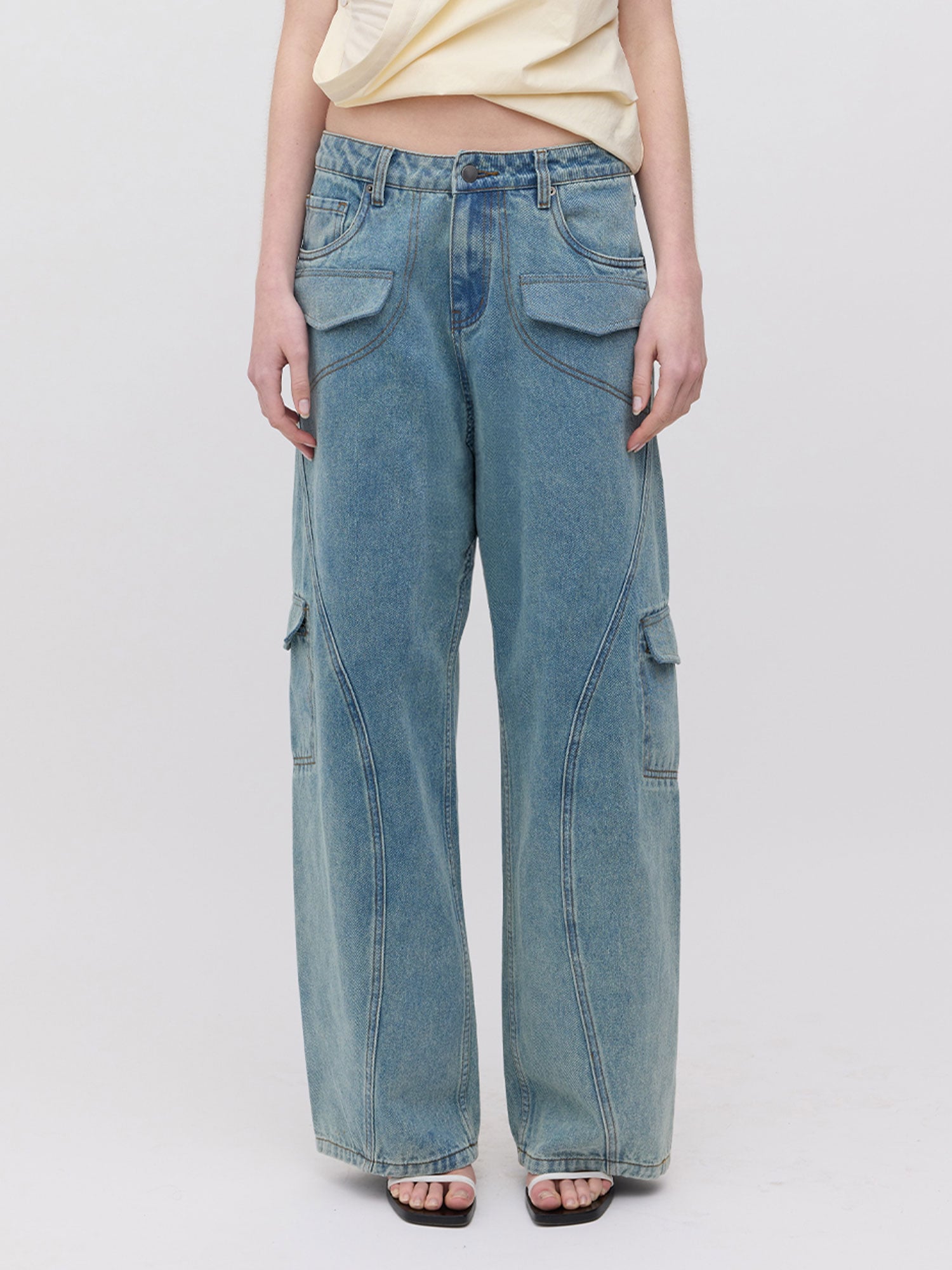WAVE POCKET JEANS | WASHED LIGHT BLUE