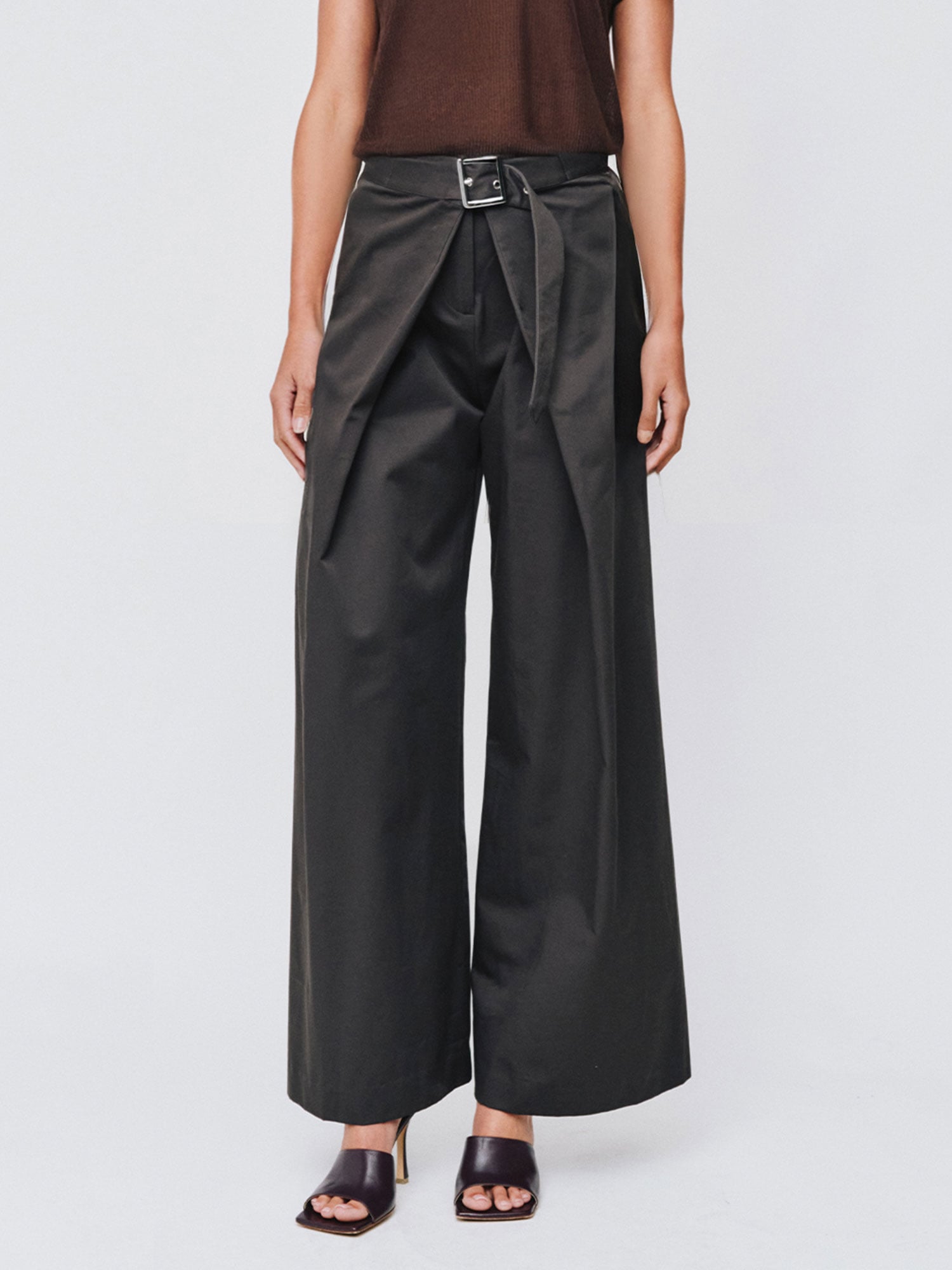 UTILITY WRAP TROUSER | CHARCOAL