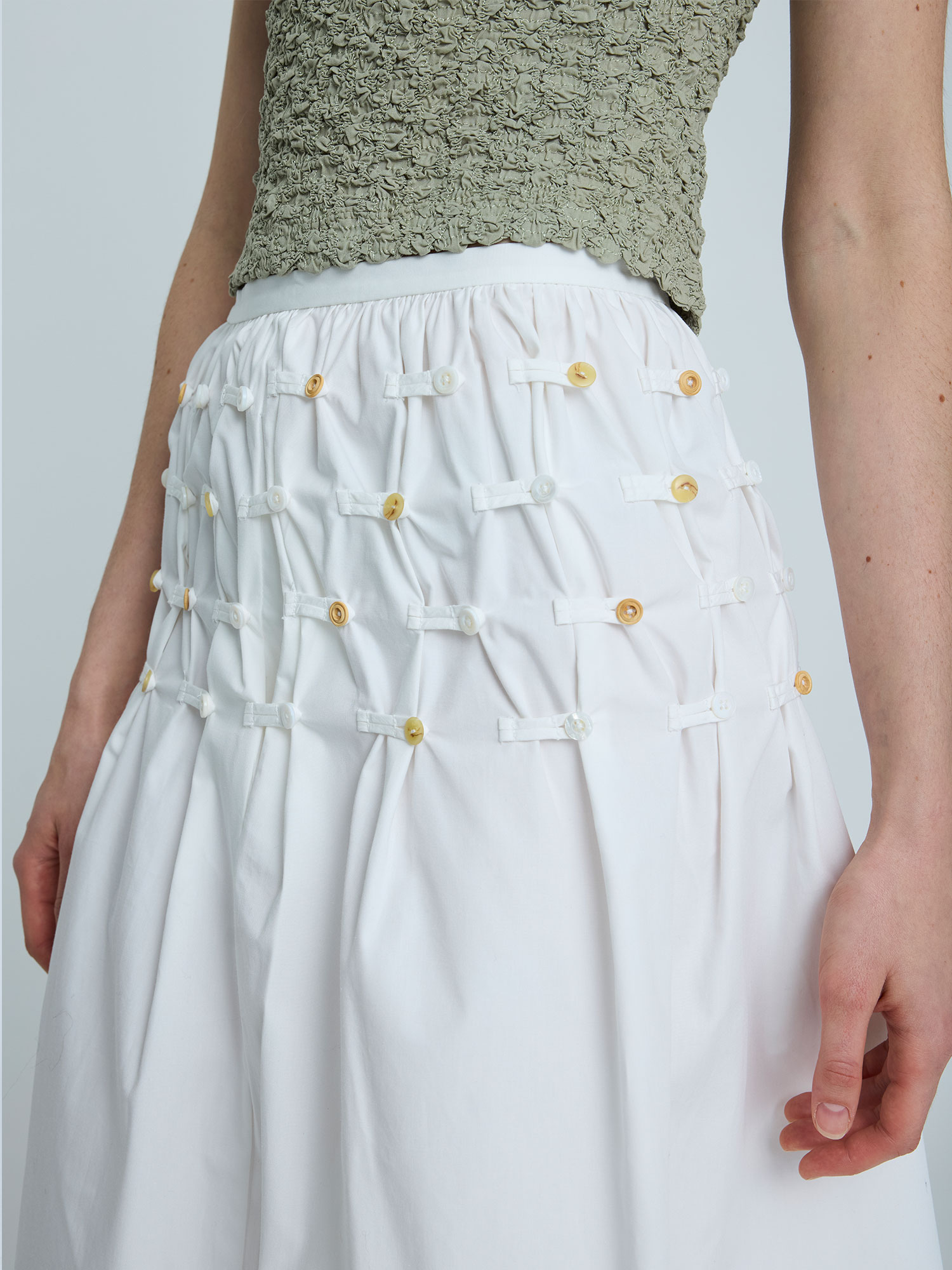 BUTTON SKIRT | WHITE