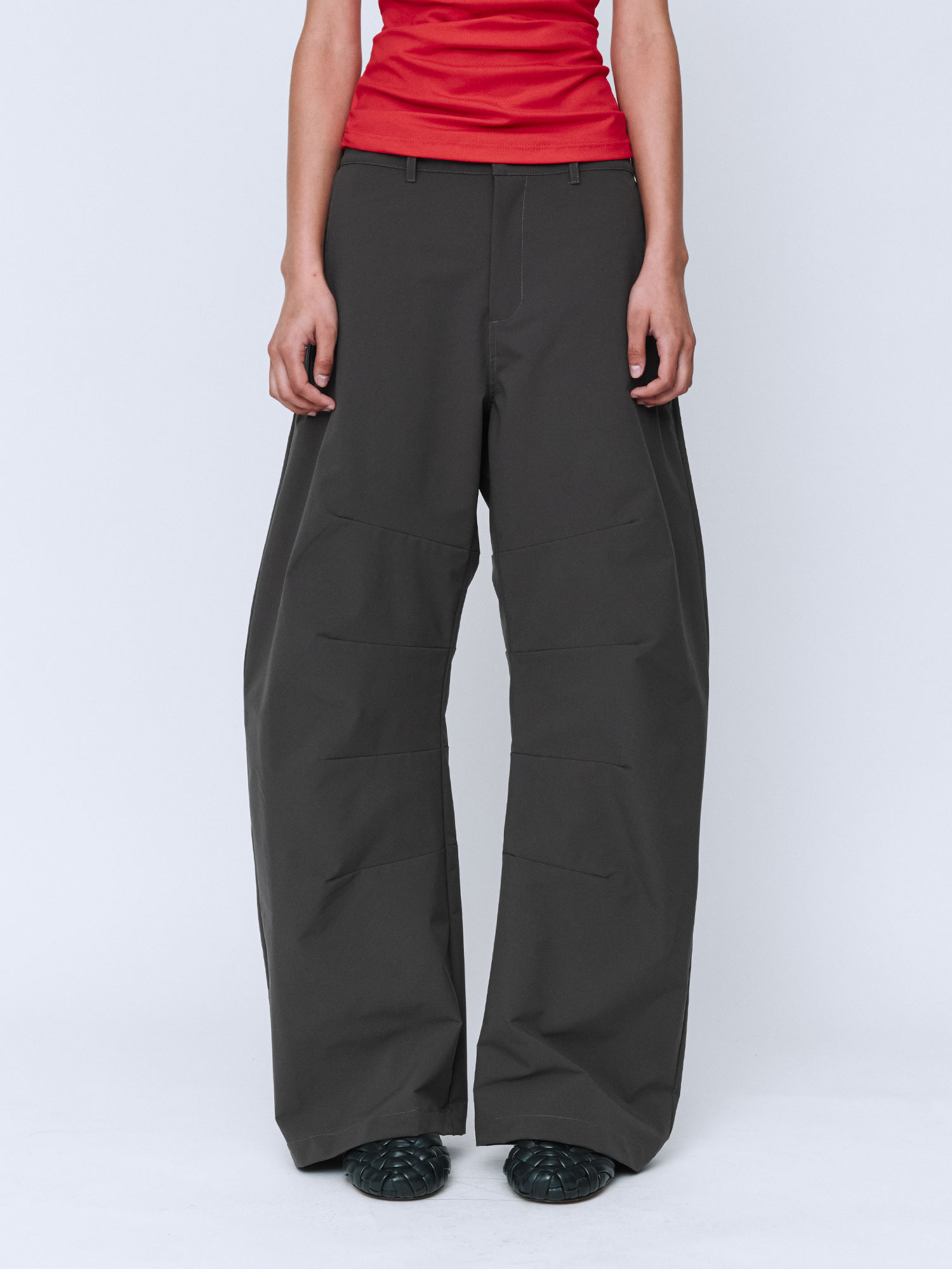 DARTED TRACKPANTS | CHARCOAL