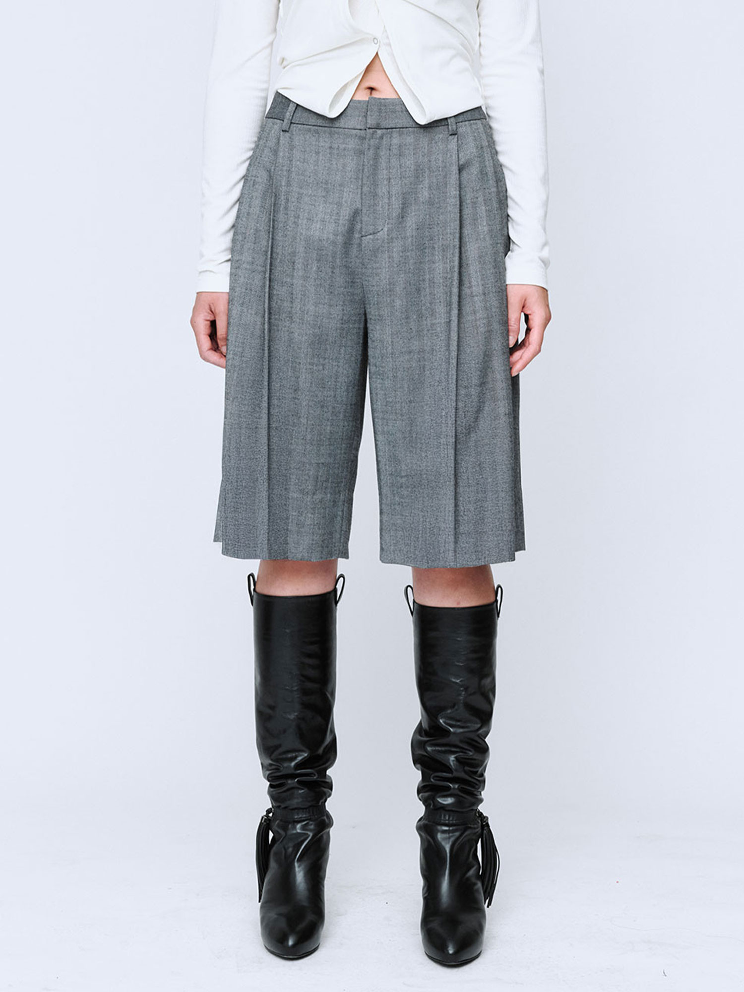 CHARLIE SUITING SHORTS | BLACK/WHITE