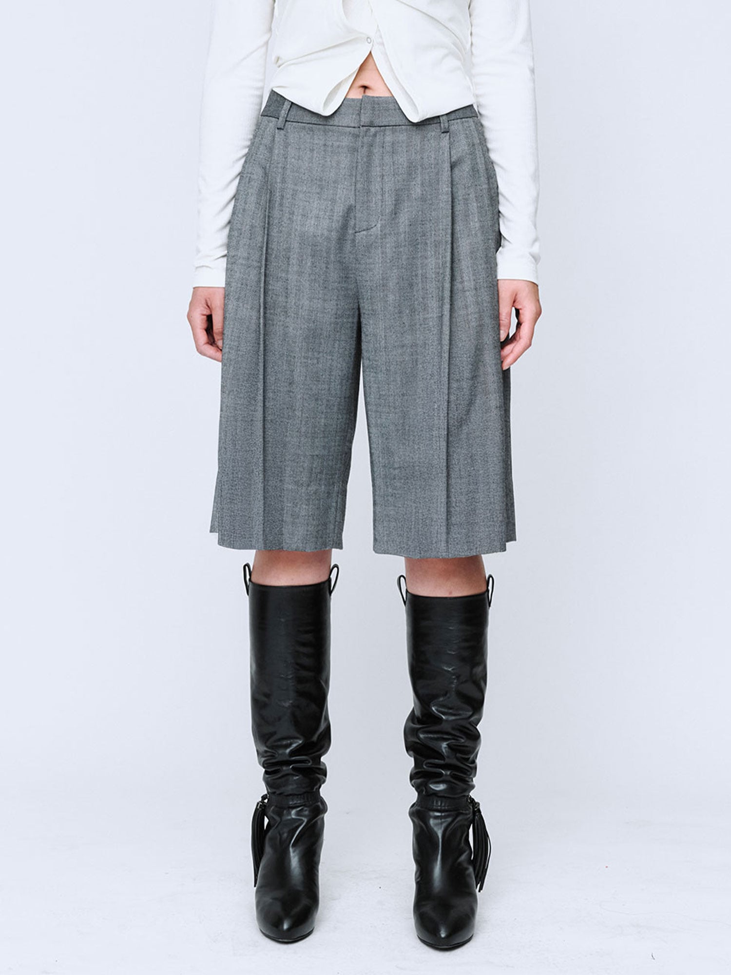 CHARLIE SUITING SHORTS | BLACK/WHITE