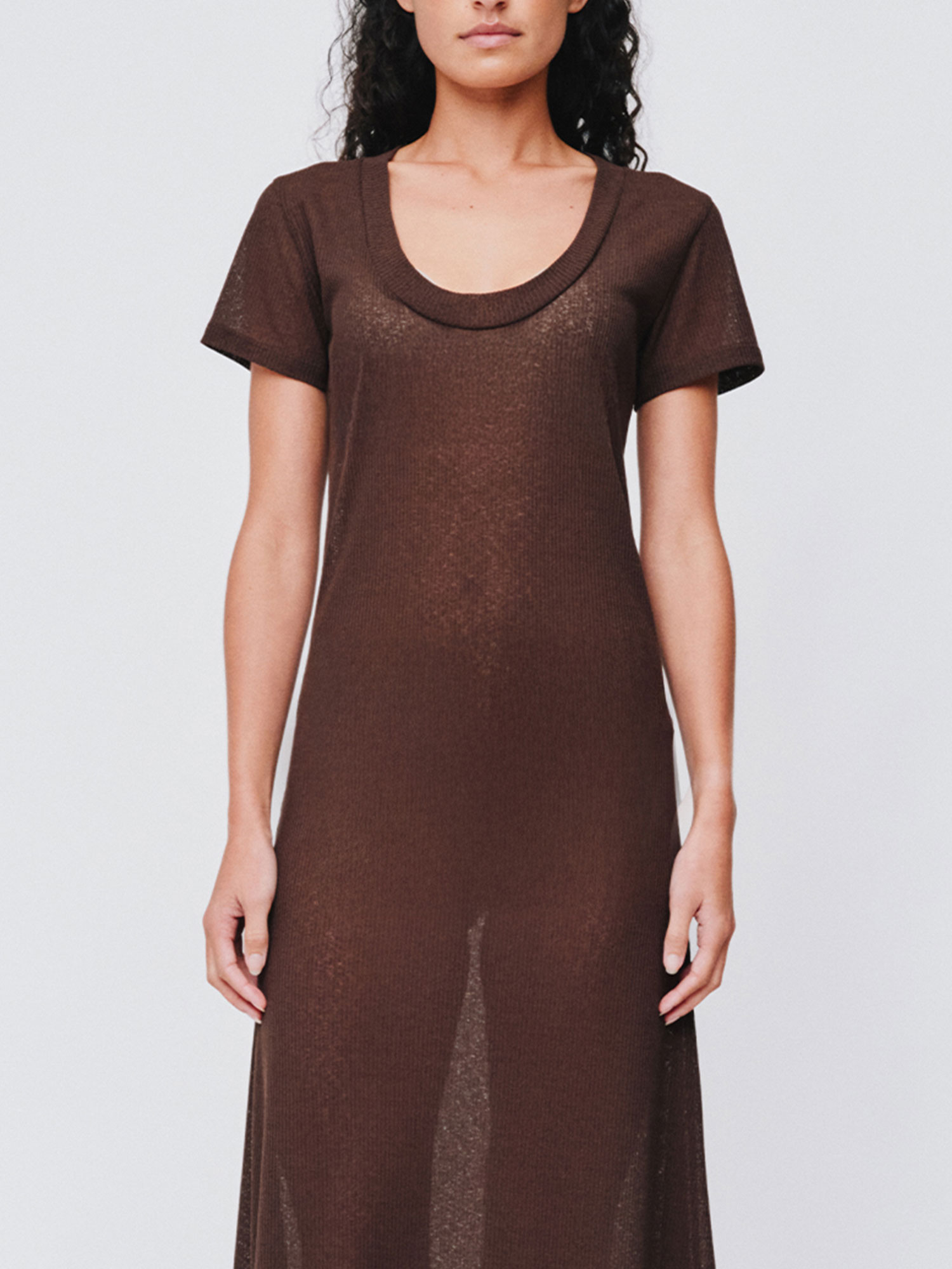 SCOOP T-SHIRT DRESS | DARK BROWN