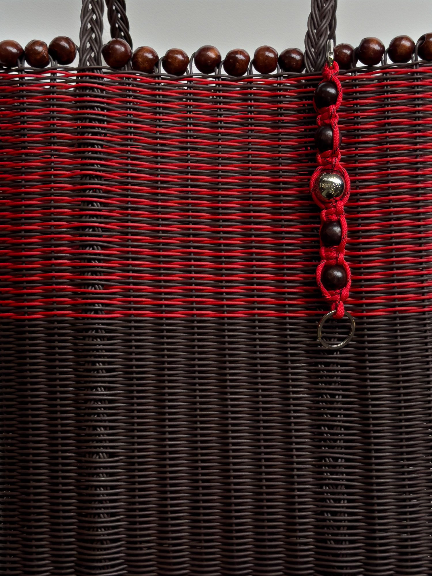 BEADED KEYCHAIN | RED/BROWN