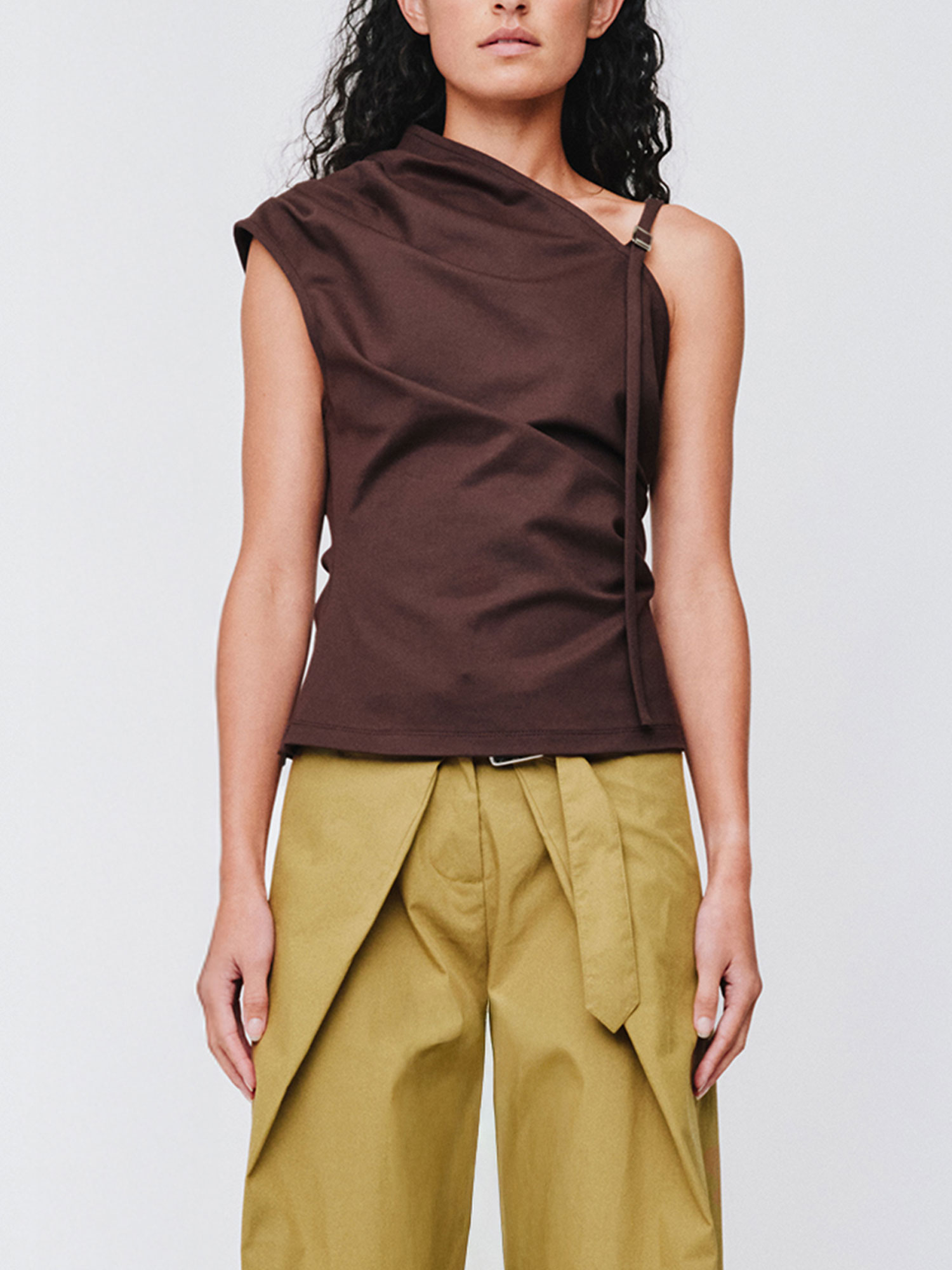 LUNA BUCKLE TOP |  DARK BROWN